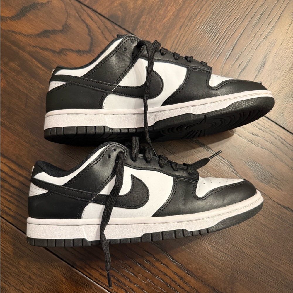Nike Panda Dunks